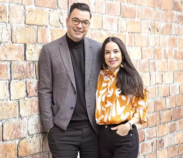 ♦️Maneviyata yönelen İpek Açar ile müzisyen eşi Alper Kömürcü, verdikleri röportajda çarpıcı açıklamalarda bulundu.

◾️Alper Kömürcü: Bizim İpek'le tanışmamız da, evlenmemiz de, Ömer de mucize.

◾️İpek Açar: Allah nasip ettiği zaman her şey oluyor. 
sabah.im/z4qxkp_smt