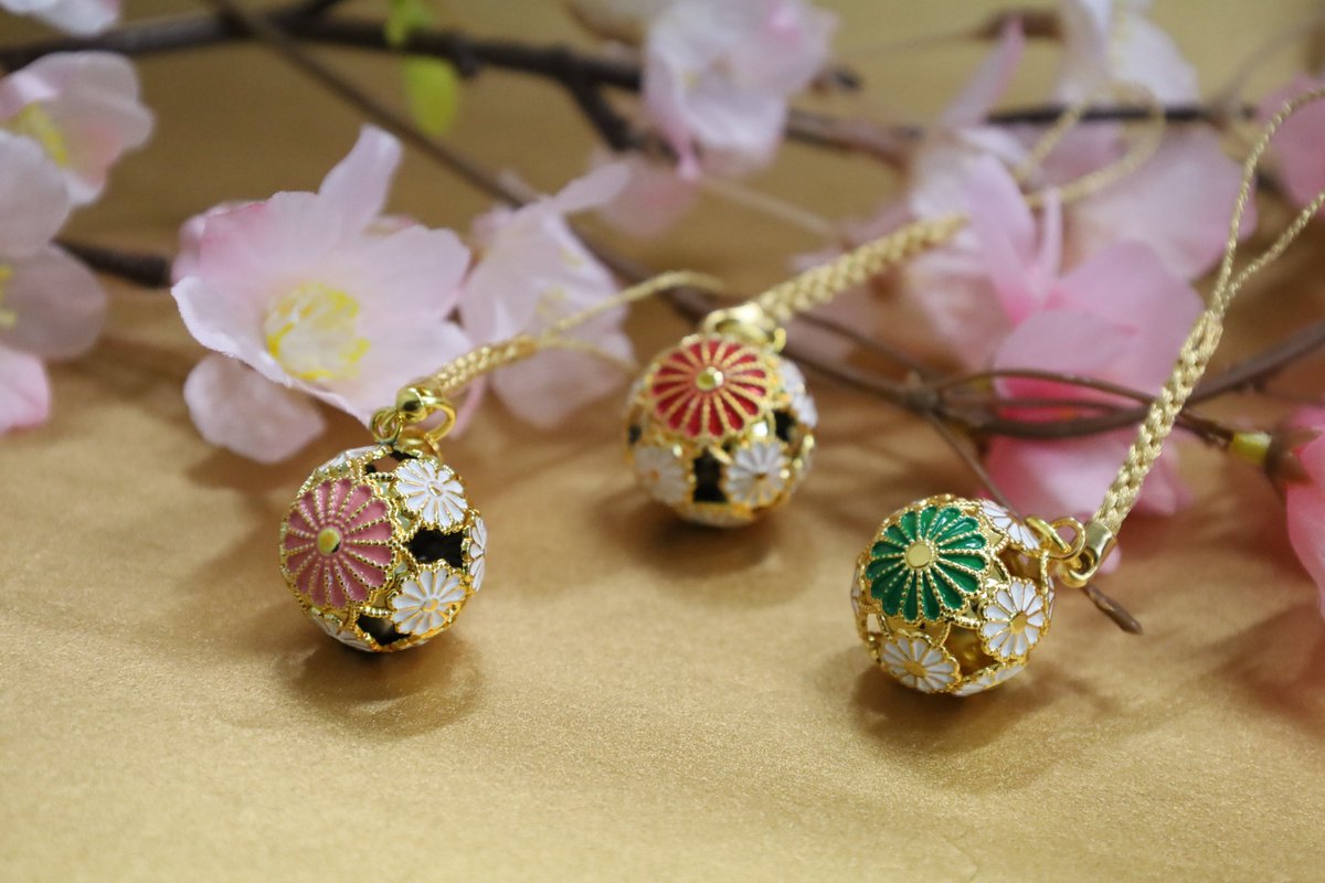 王家の紋章 蓮の花デザイン キーホルダー 王家の紋章 蓮の花デザイン