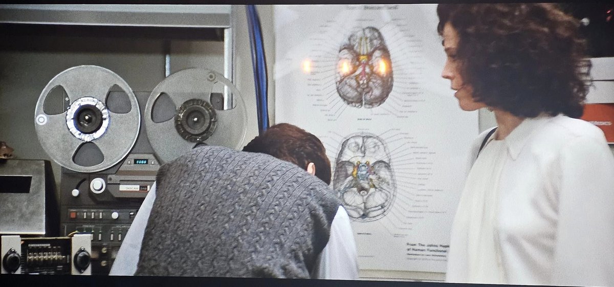 vodouch2000's tweet image. Tascam 34B in Ghostbusters II
#tascam #reeltoreel #vintageaudio #vintage #retro #hifi #gear #equipment #audio #analog #audiotape