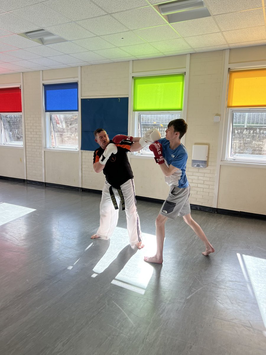 We had fun sparring with @GarryShaw yesterday 🥊💥 It gave this young person an opportunity to put all his practice into motion and he was fantastic. @IWBSFalkirk #watchusgrow