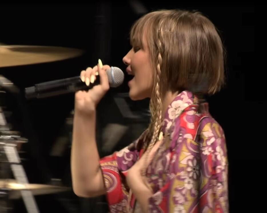 FANderWaalNews's tweet photo. .@GraceVanderWaal • #ScreenshotOfTheDay

@rexorangecounty’s #BestFriend cover on her @YouTube
👉https://t.co/6ZFT2zuJRG

2019.06.19/636K Views
#HighAsHopeTour @florencemachine #MelissaDougherty @BenMasters2 @nolanfrankmus #SupportGraceVanderWaal #MegalopolisFilm #ChooseKindness https://t.co/hFwpgrhb4U