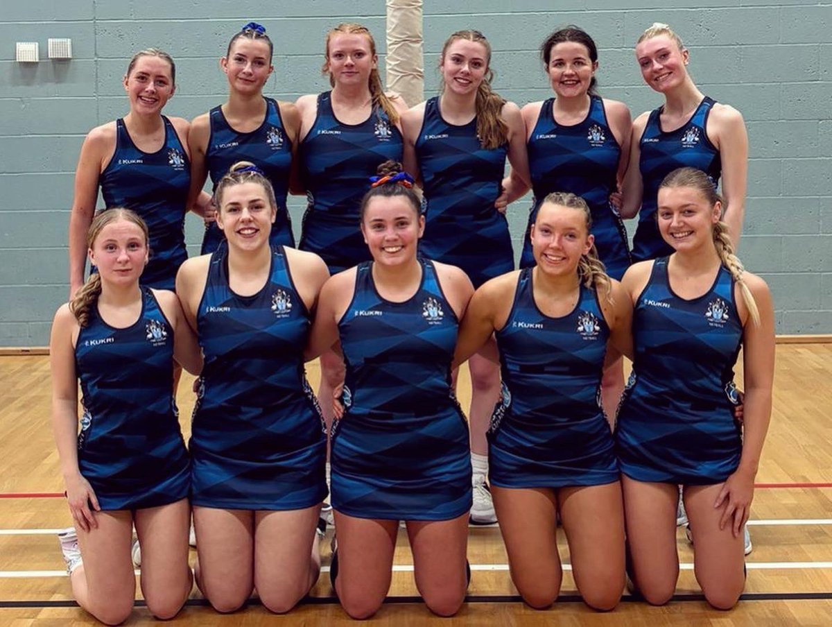 UWNetball's tweet photo. What a Monday evening treat! Happy #varsity everyone 💙 #ratherbeasauce https://t.co/2BZMNN8g1d