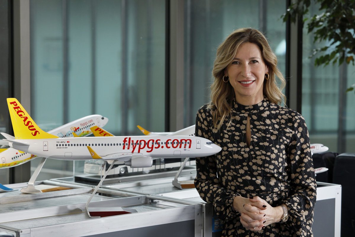 traveldailymedia.com/leadership-awa… Güliz Öztürk, CEO of Pegasus Airlines, has received the 2024 Aviation Week Laureate Award for Leadership in the Commercial Aviation category. #PegasusAirlines #GülizÖztürk #travel