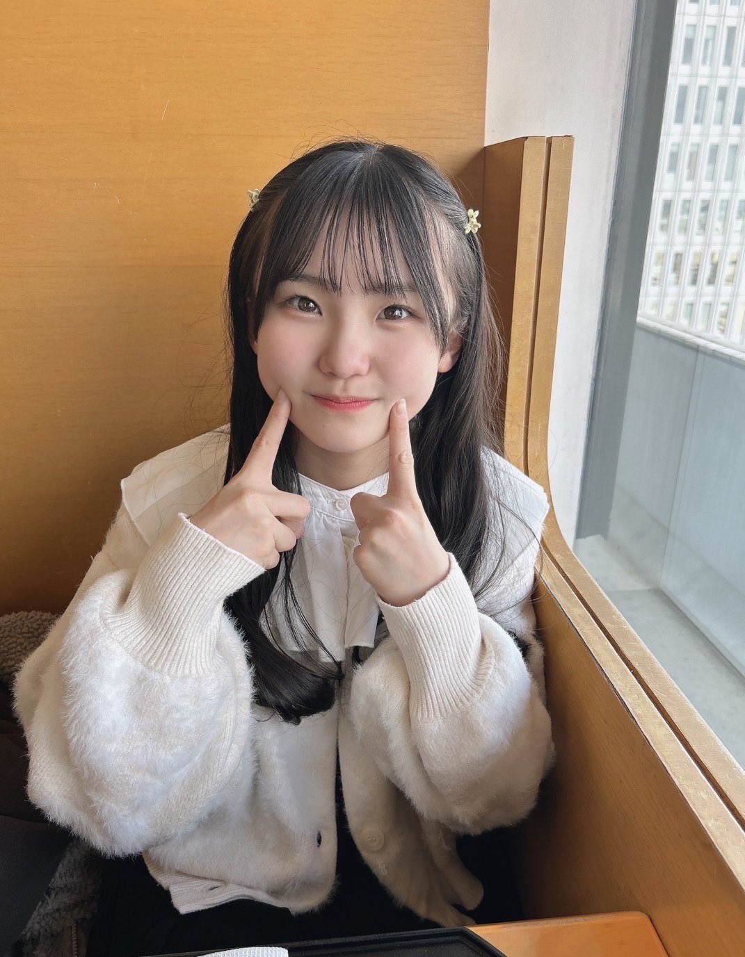 NMB48 宮本杏海 2025.May 絶滅黒髪少女 ランダム生写真 A 直筆