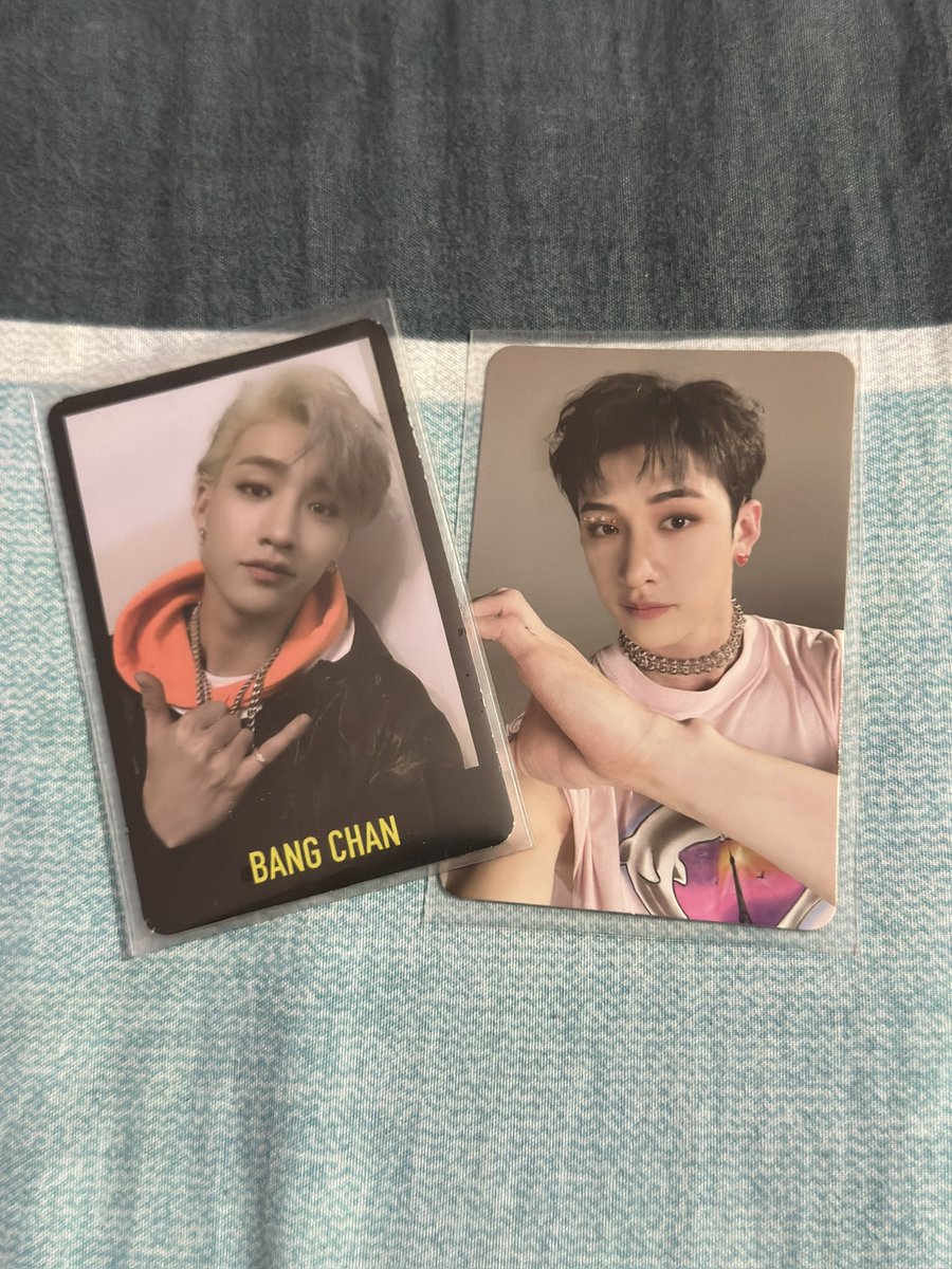 wts lfb skz ph
Bang Chan old pcs
Miroh black border, maxident pc
P300

Miroh has old album marks (they place it inside photo albums before, no pockets)

Dm to claim.