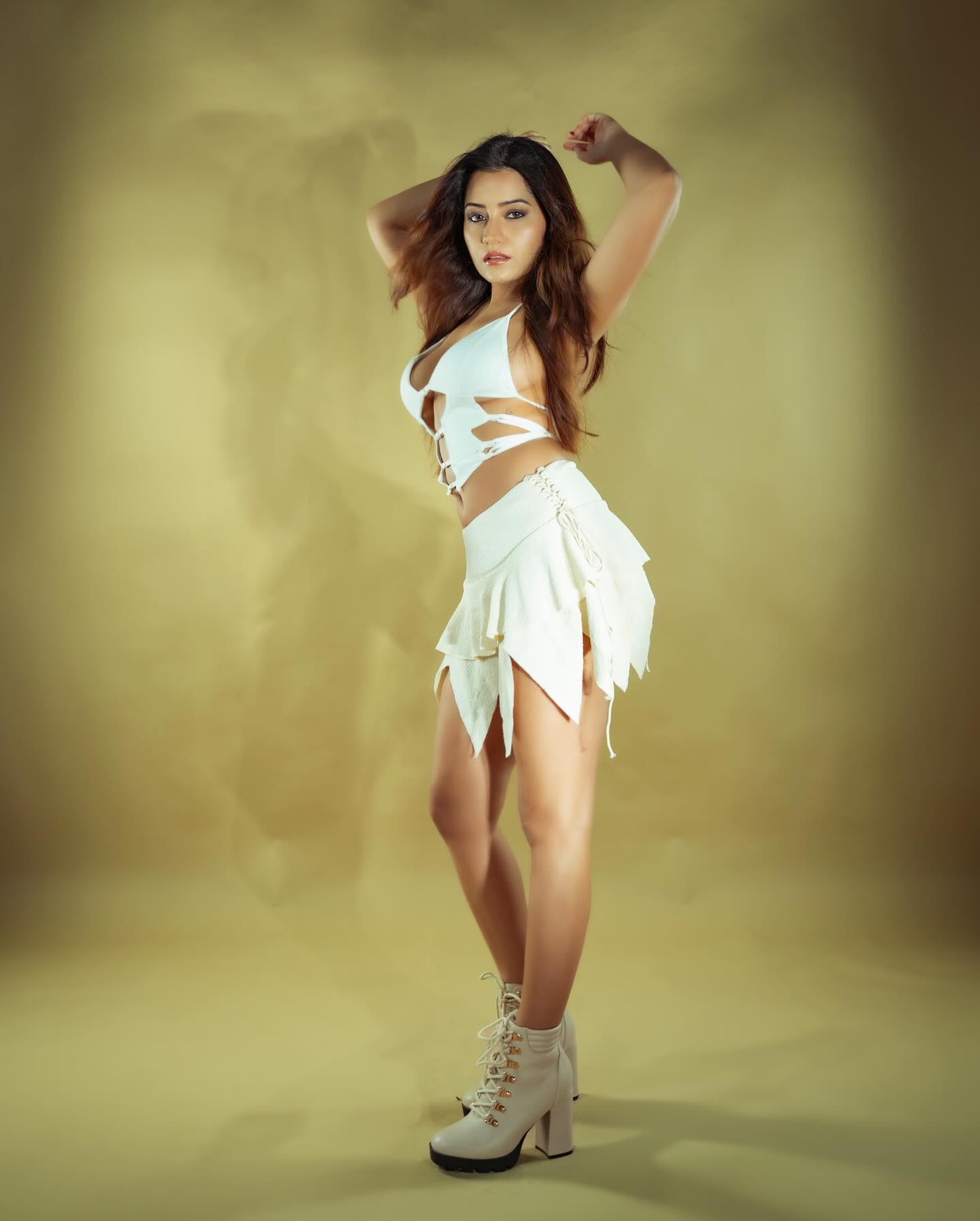 GJBQW7ibUAAmTAv?format=jpg&name=large