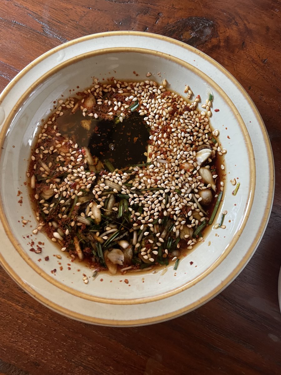 mealorca's tweet photo. 3/16 토요일 점심
• 양배추밥
• 깍두기
• 달래장
• 갑자기 라면 https://t.co/qVMzG0evPI