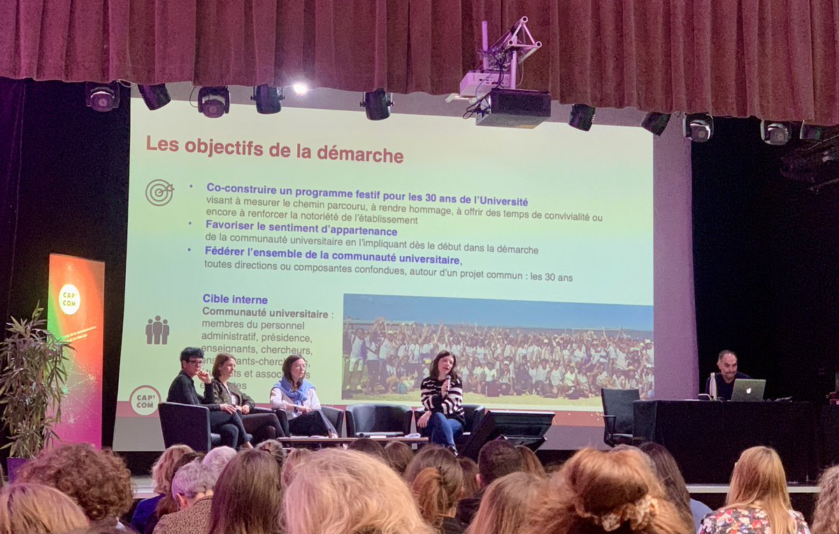 _Falbala's tweet image. #RCI @cap_com jour 2 
On commence la matinée par 5 présentations en format « conférence Hop ». Jeudis de la Com , projet d’administration, 30 ans de la @UnivLaRochelle … à picorer pour adapter chez soi 😀🙌
#ComInterne #Compublique