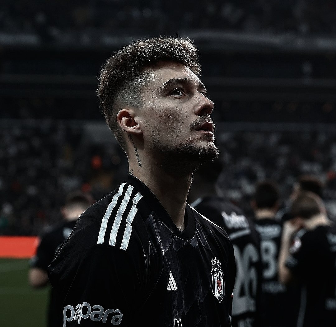 Adam 19.03'te doğmuş.. Doğuştan Kartal Doğuştan Beşiktaşlı İyki Doğdun Muci 🦅