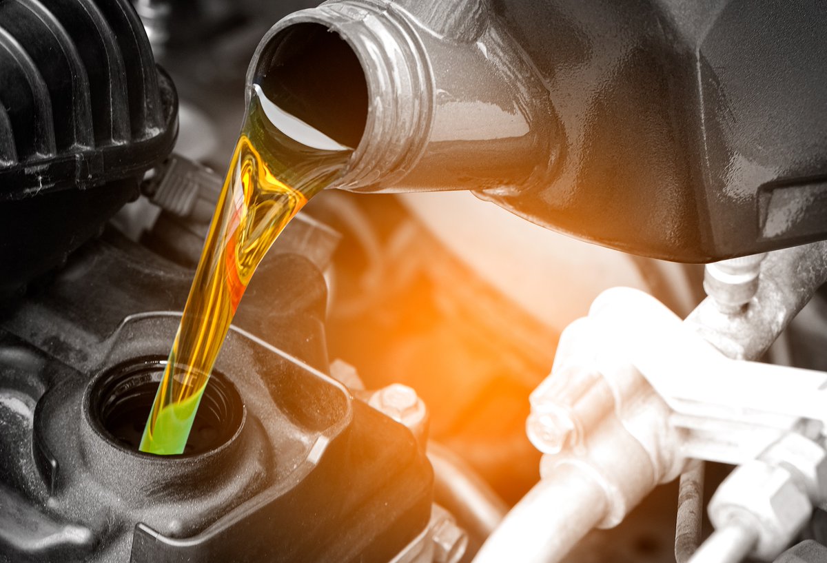 MiningWeekly's tweet photo. Increasing certain additives might boost one property but weaken another. Mixing additives can cause clashes, affecting oil quality and leading to corrosion issues.
Learn more at #Wearcheck's ๐๐ข๐ซ๐ญ๐ฎ๐๐ฅ ๐๐ก๐จ๐ฐ๐ซ๐จ๐จ๐ฆ: https://t.co/Ko4mMjO3JR
#Ad #CMVirtualShowroom https://t.co/AIrAqxo7yr