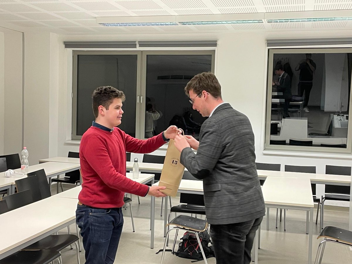 CEA_Hungary's tweet photo. 📰 On 11 March we held an informal discussion with Gergő Illés on media relations in Central Europe. 🇭🇺🇸🇰🇨🇿🇵🇱 https://t.co/9wtVh0jUXA
