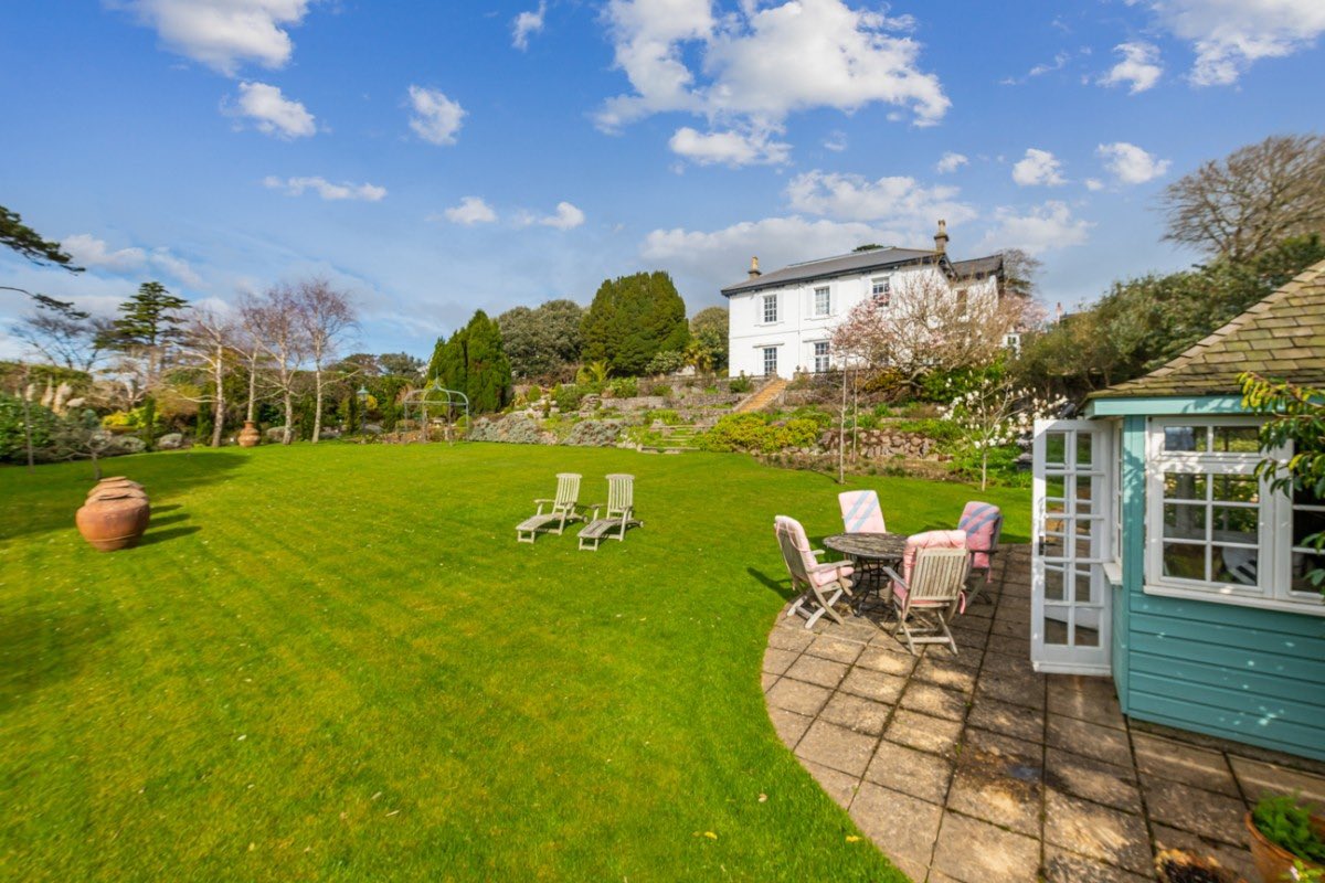 john_couch's tweet photo. NEW LISTING πΏ Middle Lincombe Road
Guide Β£2,200,000 Freehold
π 01803 296500
π§ mail@johncouch.co.uk
#luxuryhomesforsale #selling #estateagentsuk #househunting #torquayproperty #torquay #estateagentstorquay #estateagentsdevon #devonproperty https://t.co/E02MtGEJnZ