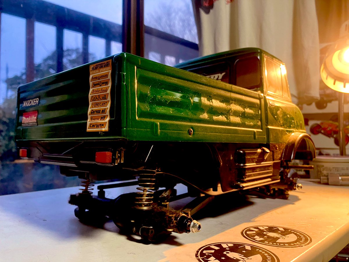 KIP_123456's tweet image. ひっぱり出してきた。
埃まみれ。笑

#CC01
#タミヤRC 
#初めてのクローラー 
#パジェロのボディーがほしい