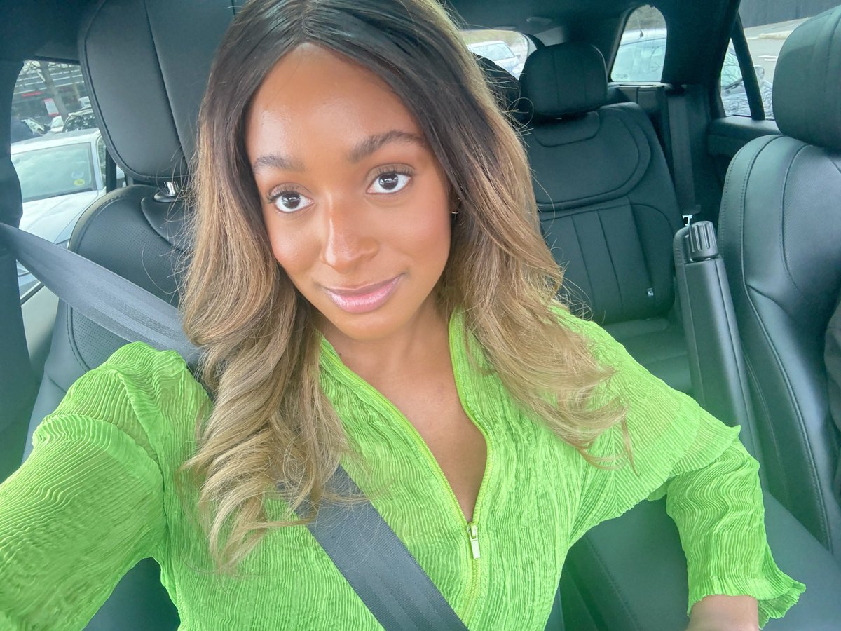 cuppymusic's tweet photo. I borrowed @TemiOtedola’s car 🤫 https://t.co/z97CpCM2eM