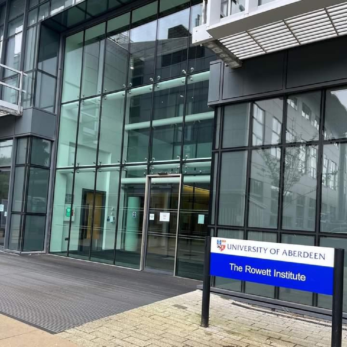 You have until March 21 to apply for our #vacancy 📢📢

We are looking to #recruit an enthusiastic &amp; creative Communications Officer to support the Knowledge Exchange team to disseminate world-class research.

For the full job spec &amp; to apply, visit: abdn.io/wp