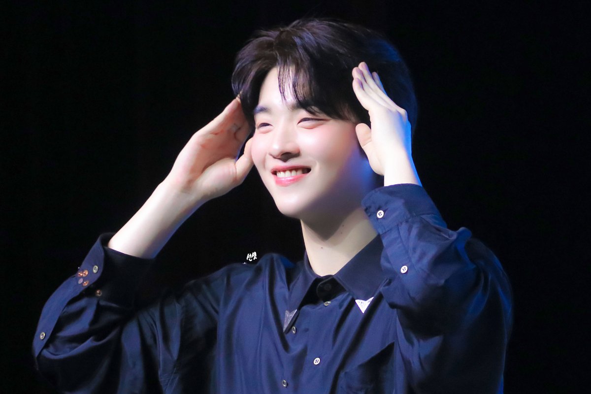 𝐬𝐮𝐧𝐬𝐞𝐭 tweet media