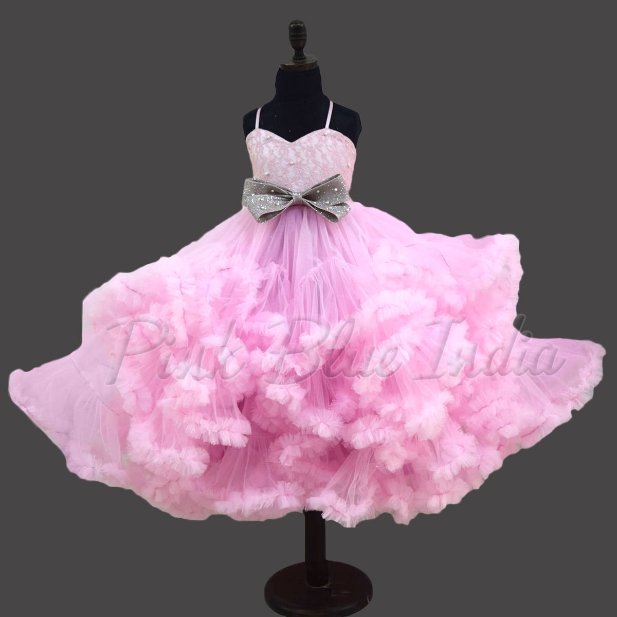 pinkblueindia's tweet photo. Kids Girls Pink Asymmetrical Gown with Bow buy Pinkblueindia

https://t.co/WtyCmp7xh8

Buy Designer Pink Color Party Wear Asymmetrical Gown with Bow for 6 Months Baby to 12 years Girls. Perfect for Weddings and Birthday Party.

#Gown #buy #Pinkblueindia #Designer #Perfect https://t.co/3U0NabilRw