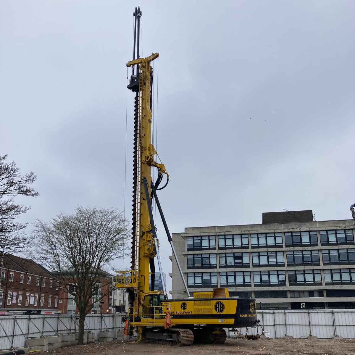 RogerBullivant's tweet image. RBL collaborated with VINCI Building UK to provide a #piling solution for a #commercial project in Albion Square...💥👀

PRESS RELEASE: roger-bullivant.co.uk/vinci-building… 

#RBLCommercial #PressRelease