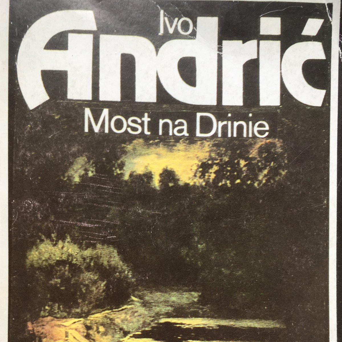 #Literature 
Kilka dni temu (13.03) minęła rocznica śmierci Ivo Andrićia  – jugosłowiańskiego powieściopisarza, nowelisty i poety, laureata literackiej Nagrody Nobla za rok 1961 📚 🤩

 #IvoAndrić #readlist2024pl #książki #Bosnia #BosniaandHerzegovina #Albumpodrozy 
📷/my/  🇧🇦