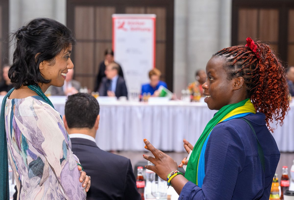 Körber-Stiftung IP (@koerberip) on Twitter photo At #Bergedorf184, we are discussing powershifts, the role of #middlepowers, south-south cooperation & much more! Thank you, <a href="/obyezeks/">Oby Ezekwesili</a> & <a href="/NielsAnnen/">Niels Annen 🇩🇪🇪🇺🇺🇳</a> for kicking off & <a href="/Rezhasan/">Rezaul Hasan Laskar</a>, <a href="/InezaUmuhoza/">Ineza Umuhoza</a>, <a href="/MaS1banda/">Ottilia Anna MaSibanda</a>, @Richeydarian, <a href="/JanVivekananda/">Janani Vivekananda</a> and all participants for joining us! At #Bergedorf184, we are discussing powershifts, the role of #middlepowers, south-south cooperation & much more! Thank you, <a href="/obyezeks/">Oby Ezekwesili</a> & <a href="/NielsAnnen/">Niels Annen 🇩🇪🇪🇺🇺🇳</a> for kicking off & <a href="/Rezhasan/">Rezaul Hasan Laskar</a>, <a href="/InezaUmuhoza/">Ineza Umuhoza</a>, <a href="/MaS1banda/">Ottilia Anna MaSibanda</a>, @Richeydarian, <a href="/JanVivekananda/">Janani Vivekananda</a> and all participants for joining us!