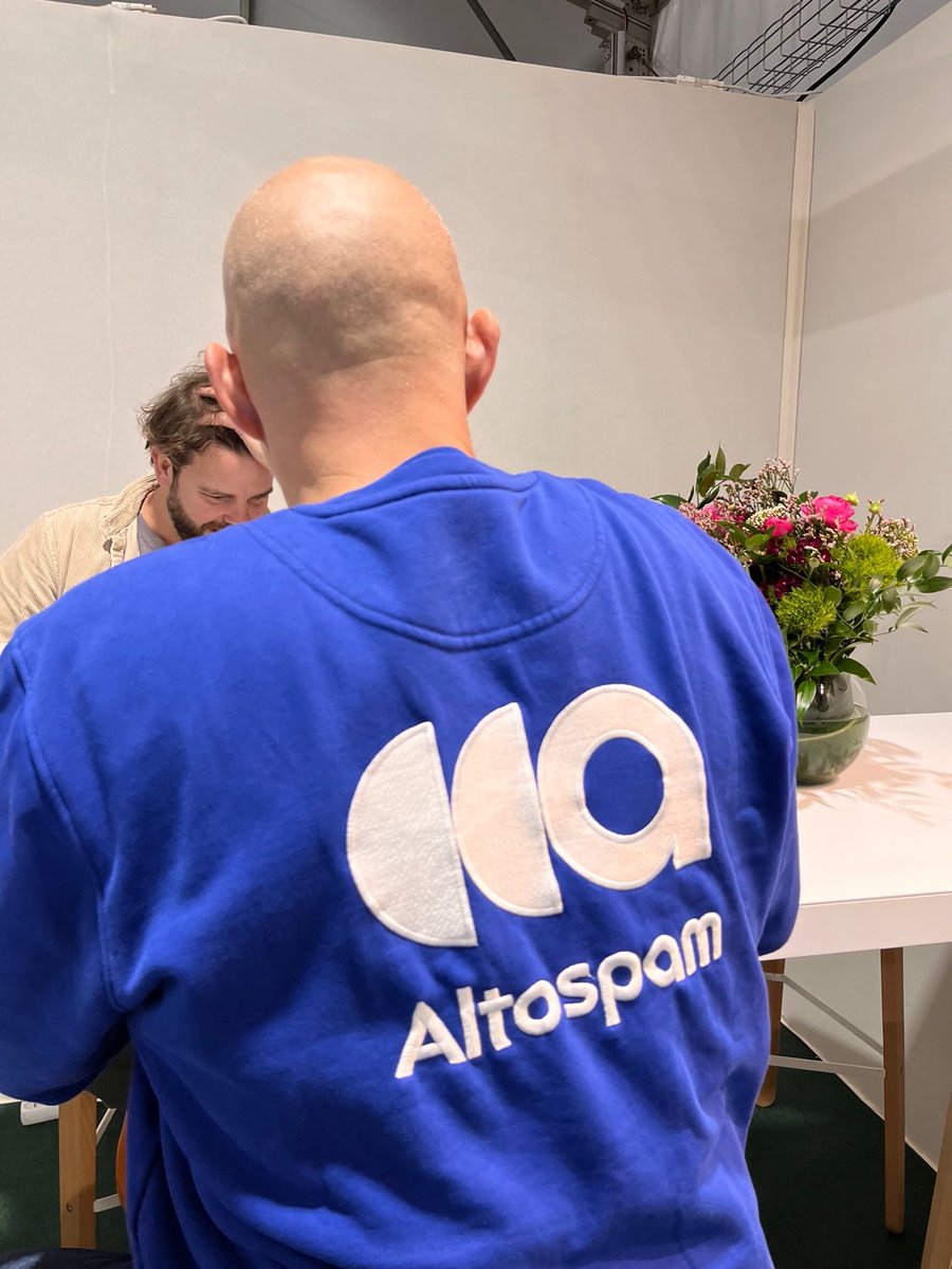 Altospam tweet media