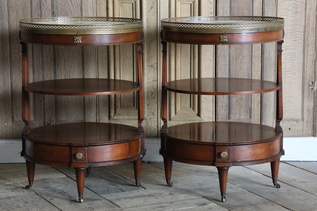 BrownriggUK's tweet photo. Good pair of Mid 20th Century American Occasional / Sofa Tables
https://t.co/RxpKCOROyr
#occsionaltable #antiqueoccsionaltable #sofatble #antiquesofatable #antique #furniture https://t.co/YM6PaSJ5SA