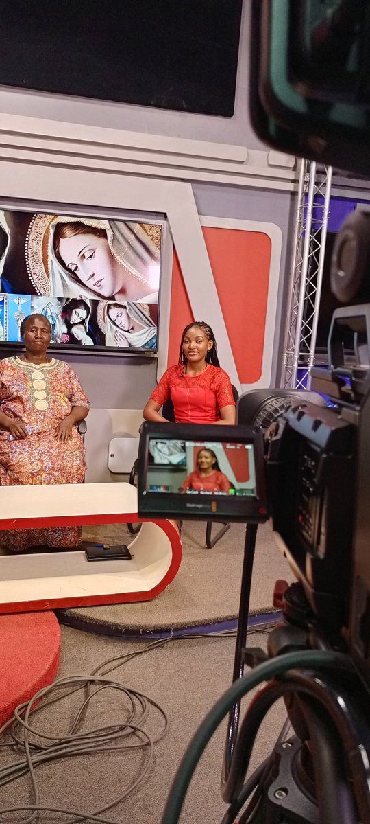 Earlier today onset for Connect with Mary! #UCTV #connectwithMary #moderation