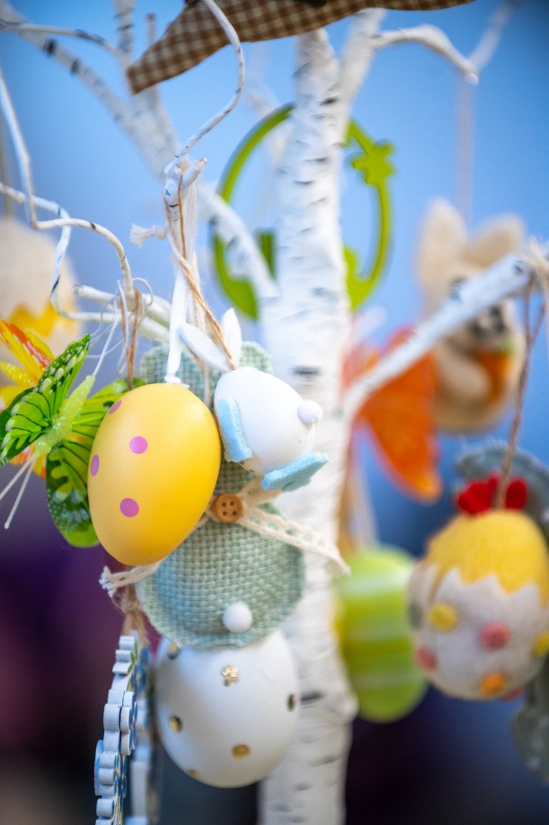 With best wishes for a very Happy Easter! Thank you to #CastleCourtBadgers and #CastleCourtBadgerCubs for making this beautiful Easter tree