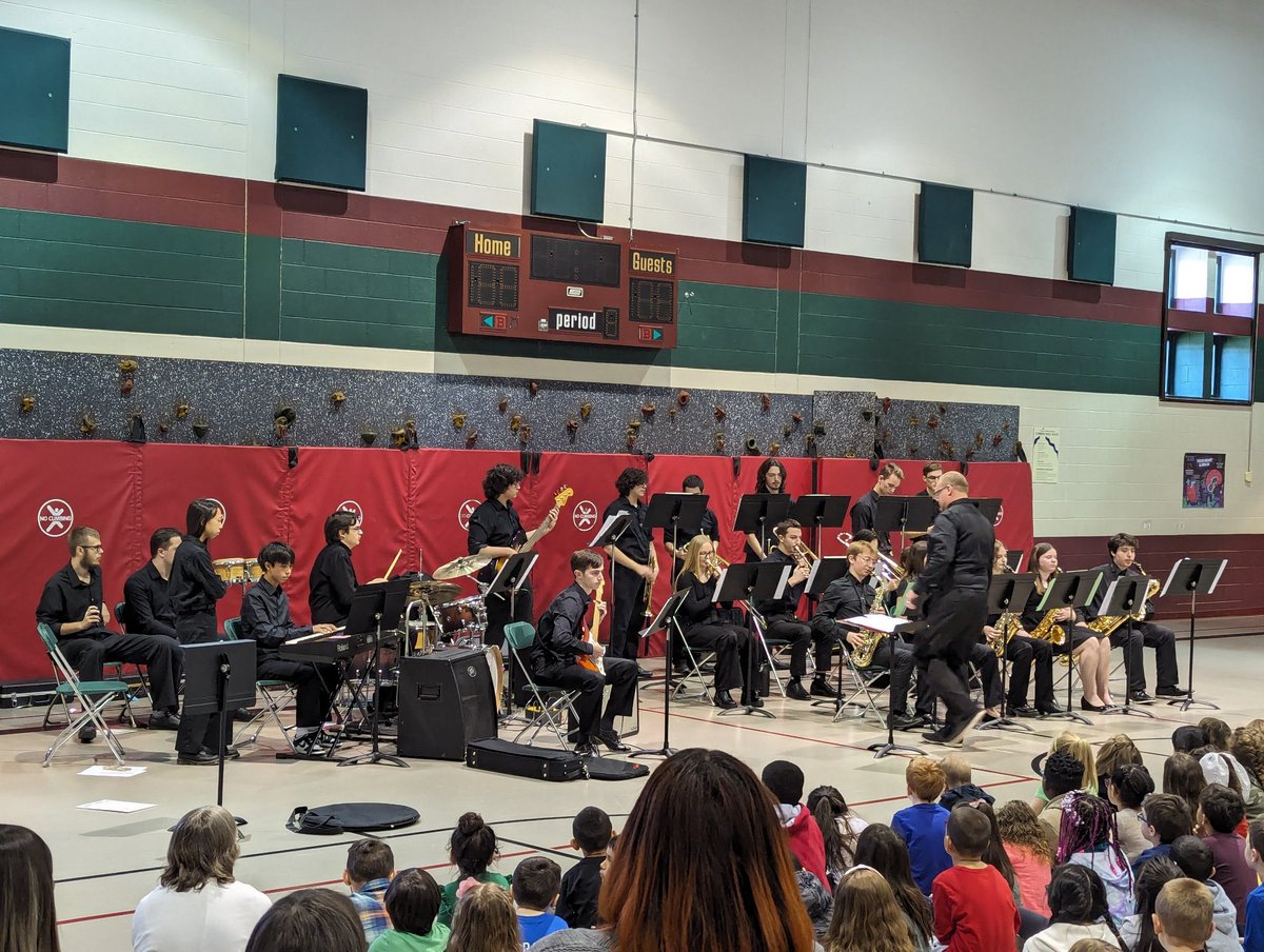 cedarcrestband's tweet photo. Another awesome jazz band season comes to a close! Great performances at the concert and at Ebenezer Elem for MIOSM! #excellence #FalconPride #MusicinourSchoolsMonth #improv #stageband #JazzONE https://t.co/jwMYRi4XX0