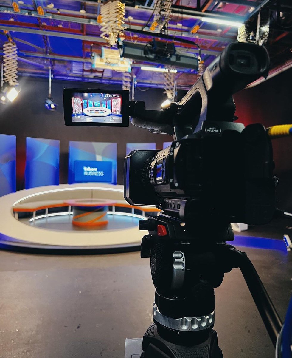 JoboxZA's tweet photo. Last week our Co-Founder and Chief BDO was interviewed on the @telkombusza Blaze Podcast, hosted by @mashstartup. What a special conversation about his personal story and Jobox.
Check it out (Link Below π)
#jobox #jobseekerssa #applynow #jobs #telkom #mashstartup https://t.co/YbfVqJAWFa