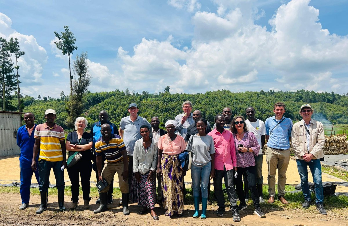 Last week, <a href="/AgriterraRwanda/">Agriterra Rwanda</a> had the privilege of hosting visitors from Inclusive Green Growth (IGG), from the <a href="/DutchMFA/">Dutch Ministry of Foreign Affairs 🇳🇱</a>   and <a href="/NLinRwanda/">Netherlands Embassy in Kigali</a>. They visited one of the UCORIBU rice multiplication sites located at COOPRORIZ Rusuri in <a href="/HuyeDistrict/">Huye District</a>.