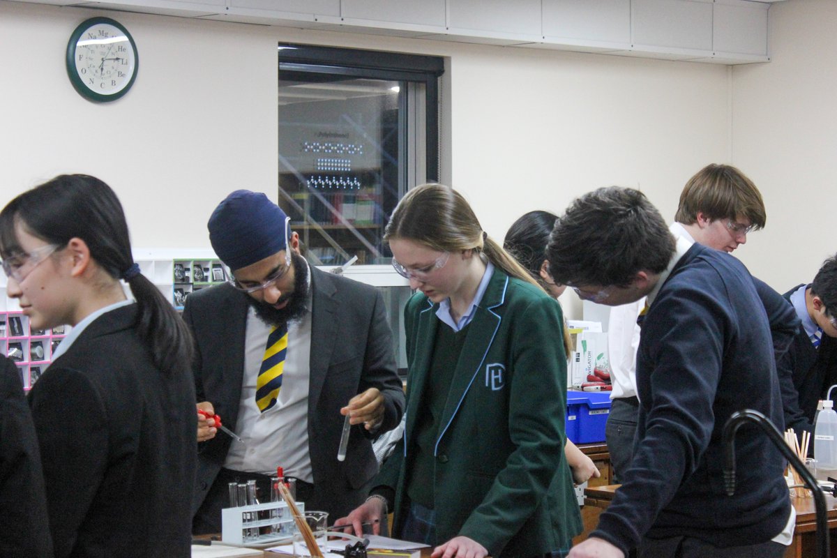 DowneHouseSTEM's tweet photo. This year's STEM symposium included investigations into cures for scurvy, finding patterns in prime numbers, identifying ions and quantum entanglement. 

Well done to all of those who took part.
 
#STEMsymposium
@DowneHouse
@RadleyCollege https://t.co/9Ty3b0eWxv