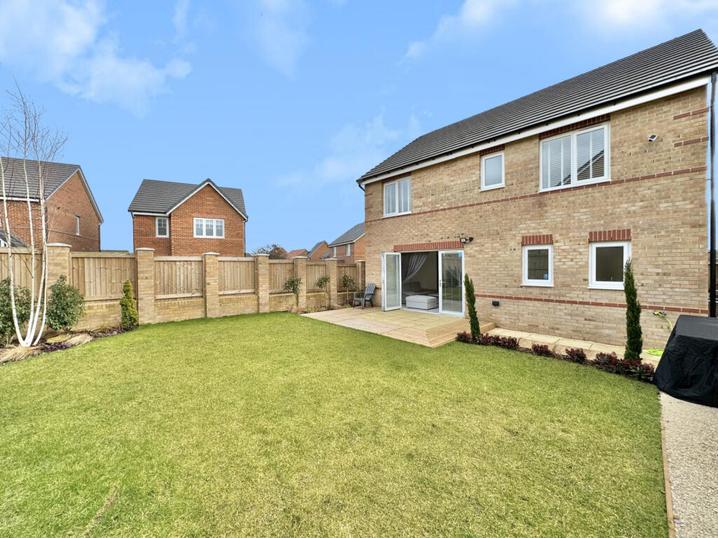TudorProperty's tweet photo. ***NEW INSTRUCTION***FOR SALE***
๐น Meadow Drive, Micklefield
๐น Modern Open Plan Living
๐น 4 Bedrooms, 2 Bathrooms
๐น Offers in Excess of ยฃ385,000
Immaculate four-bedroom detached home: https://t.co/hsNaVjAg0g
#propertyforsale #detachedproperty #familyhome #micklefield https://t.co/MRUC2OhdBe