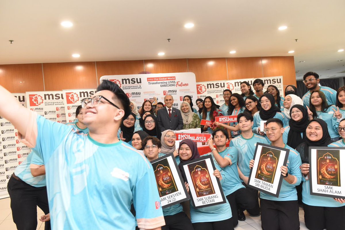 Delighted to launch the Ramadan Iftar Box project organised by Sch of Education & Social Sciences. The #SESS community has shown a noble spirit of charity when organizing meal distribution programs in the schools, in conjunction with #MSUIhyaRamadan2024. @MSUMalaysia #MSUsdg2