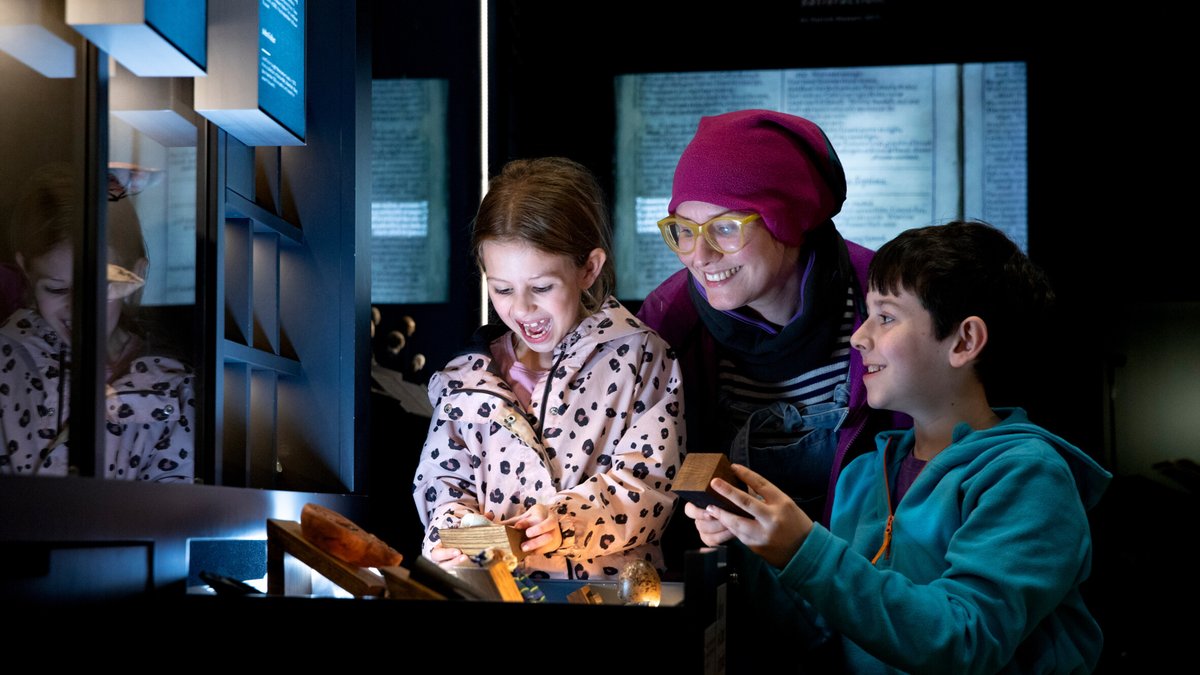 📢NOMINATIONS OPEN!

We're starting our search for the next winner of the #FamilyFriendlyMuseum Award. 

If your museum is fab for families, excellent at access, or has a great youth group, take a look at how to enter: bit.ly/FFMA24

📸Craven Museum - Stephen Garnett.