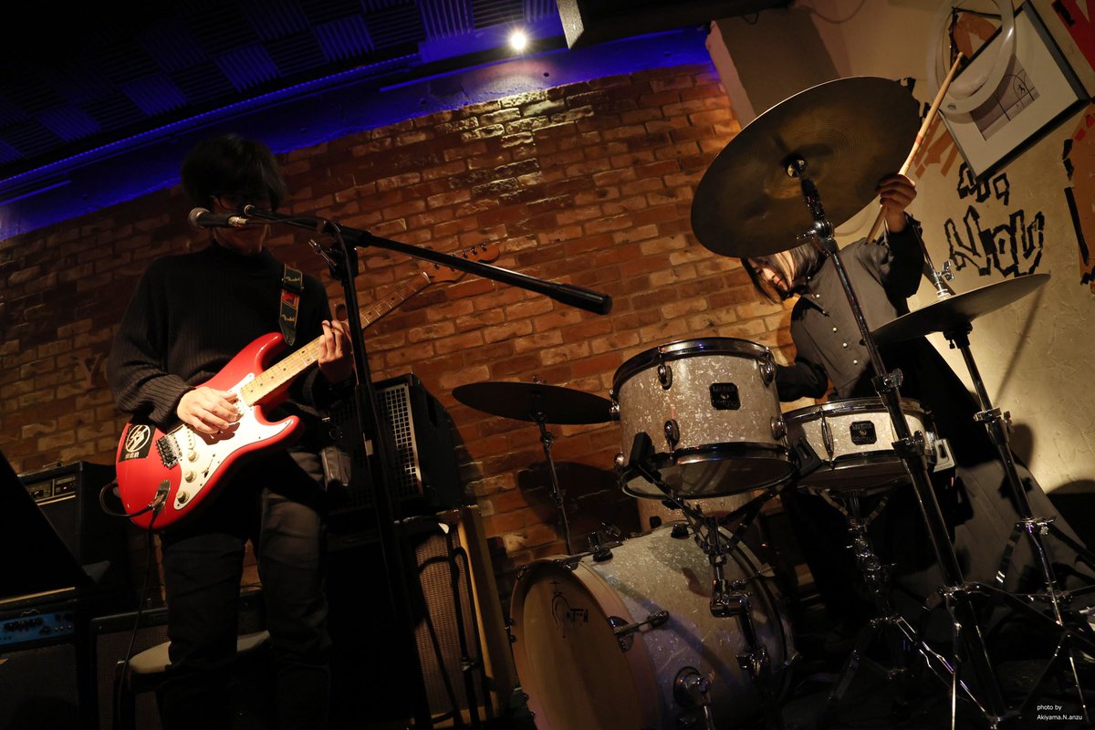 pkpkppk's tweet photo. @doodleaa @Morimotoaaaaa 2024.3.16 阿佐ヶ谷 Yellow Vision
"Speculative Fiction vol.1"
❹
♦︎利光暁子 ♦︎森本在臣
利光さんのはっちゃけドラムも最高!でした!
#利光暁子 #うすらび #DOODLES
#森本在臣 #closedcircle https://t.co/VFAPwo3Zw2