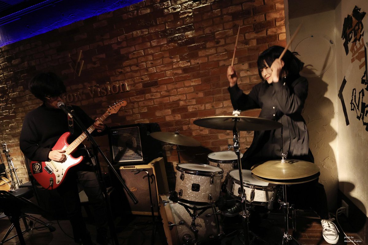 pkpkppk's tweet photo. @doodleaa @Morimotoaaaaa 2024.3.16 阿佐ヶ谷 Yellow Vision
"Speculative Fiction vol.1"
❹
♦︎利光暁子 ♦︎森本在臣
利光さんのはっちゃけドラムも最高!でした!
#利光暁子 #うすらび #DOODLES
#森本在臣 #closedcircle https://t.co/VFAPwo3Zw2