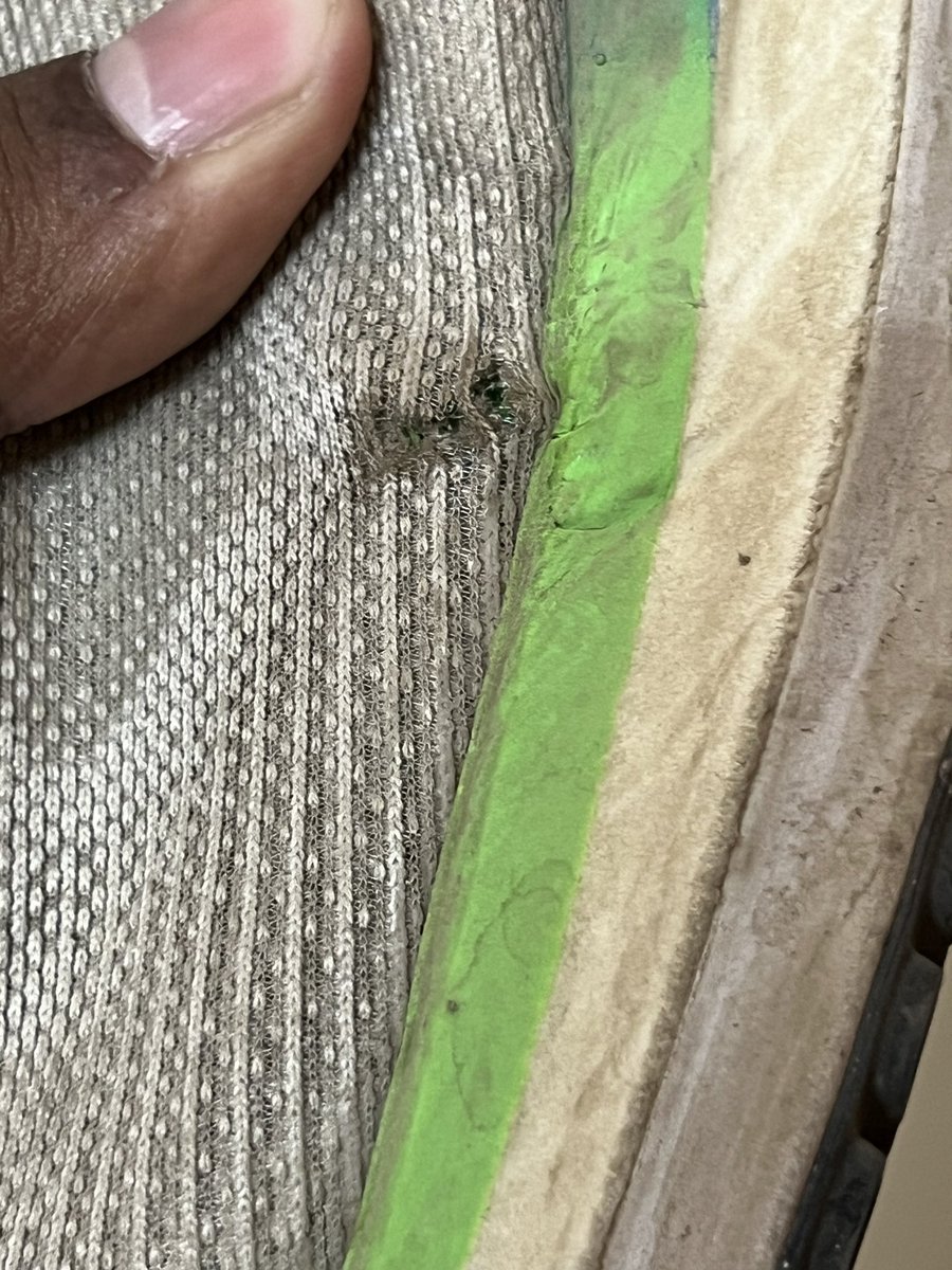 23_Neeraj's tweet photo. @NikeService Please help me get a refund. I got this running shoe Nike Vomero 17 from Nike App, In January 2024,I hardly did any running in it,most did walks in it,and this shoe developed  holes in the fabric within 1 month of use.What has happened to Nikes quality? https://t.co/j0Q9v3xAgM