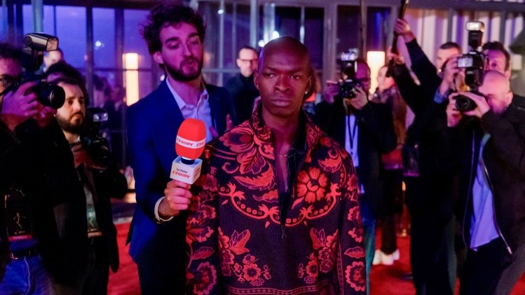 Monascope7's tweet photo. 📺📈 #Audiences
Carton pour #LaFièvre sur Canal+ !

Hier, le lancement de la saison avec les 2 premiers épisodes ont réuni en moyenne 385 000 téléspectateurs soit 2.2% de PDA, 12e audience de la soirée.

(@MediaXploration) https://t.co/7DjZ82g2Ks