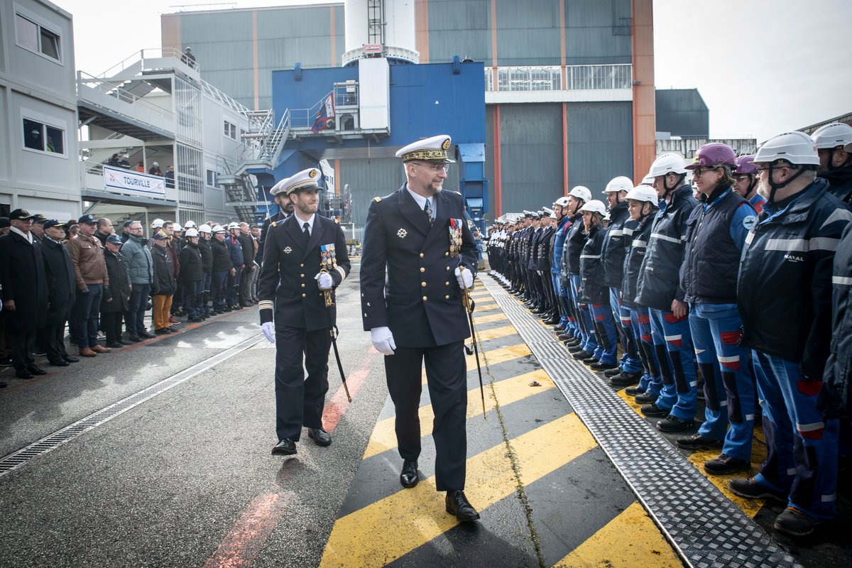 TechnicAtome (@technicatome) on Twitter photo Vendredi , l'équipage du sous-marin nucléaire d'attaque #Tourville a pris possession du navire lors d'une #cérémonie de prise d'armement #Cherbourg
👉Moment d'émotion pour #TA qui a conçu et réalise la chaufferie de propulsion nucléaire aux côtés de son partenaire <a href="/navalgroup/">Naval Group</a> Vendredi , l'équipage du sous-marin nucléaire d'attaque #Tourville a pris possession du navire lors d'une #cérémonie de prise d'armement #Cherbourg
👉Moment d'émotion pour #TA qui a conçu et réalise la chaufferie de propulsion nucléaire aux côtés de son partenaire <a href="/navalgroup/">Naval Group</a>