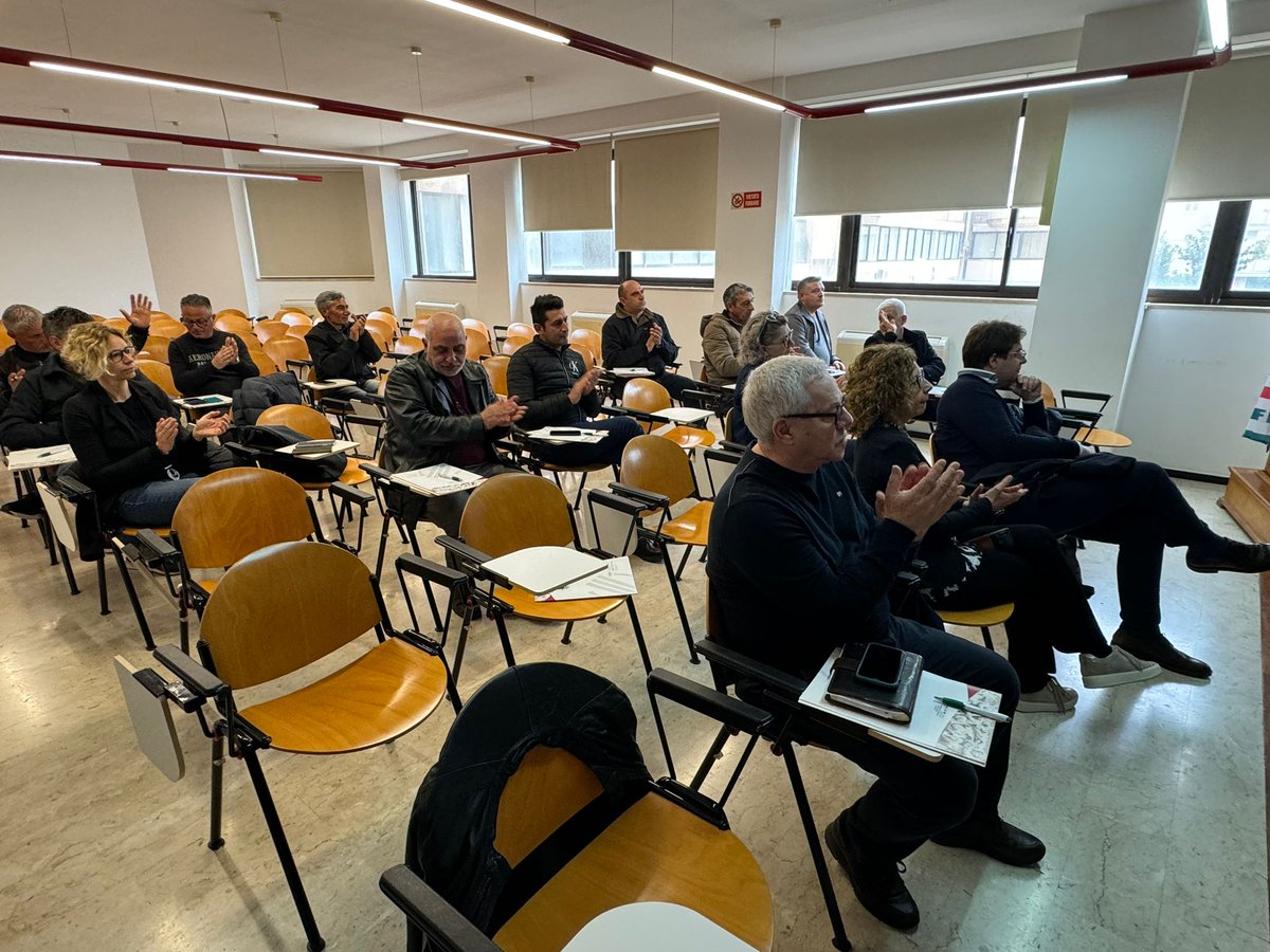 CG Filca-Cisl #Lecce, con il segretario nazionale Ottavio De Luca e i segretari generali Ada Chirizzi (Cisl territoriale) e Antonio Delle Noci (Filca #Puglia). De Luca: "Su #PatenteaPunti importante passo in avanti, dopo il tavolo tecnico di ieri al ministero del Lavoro".