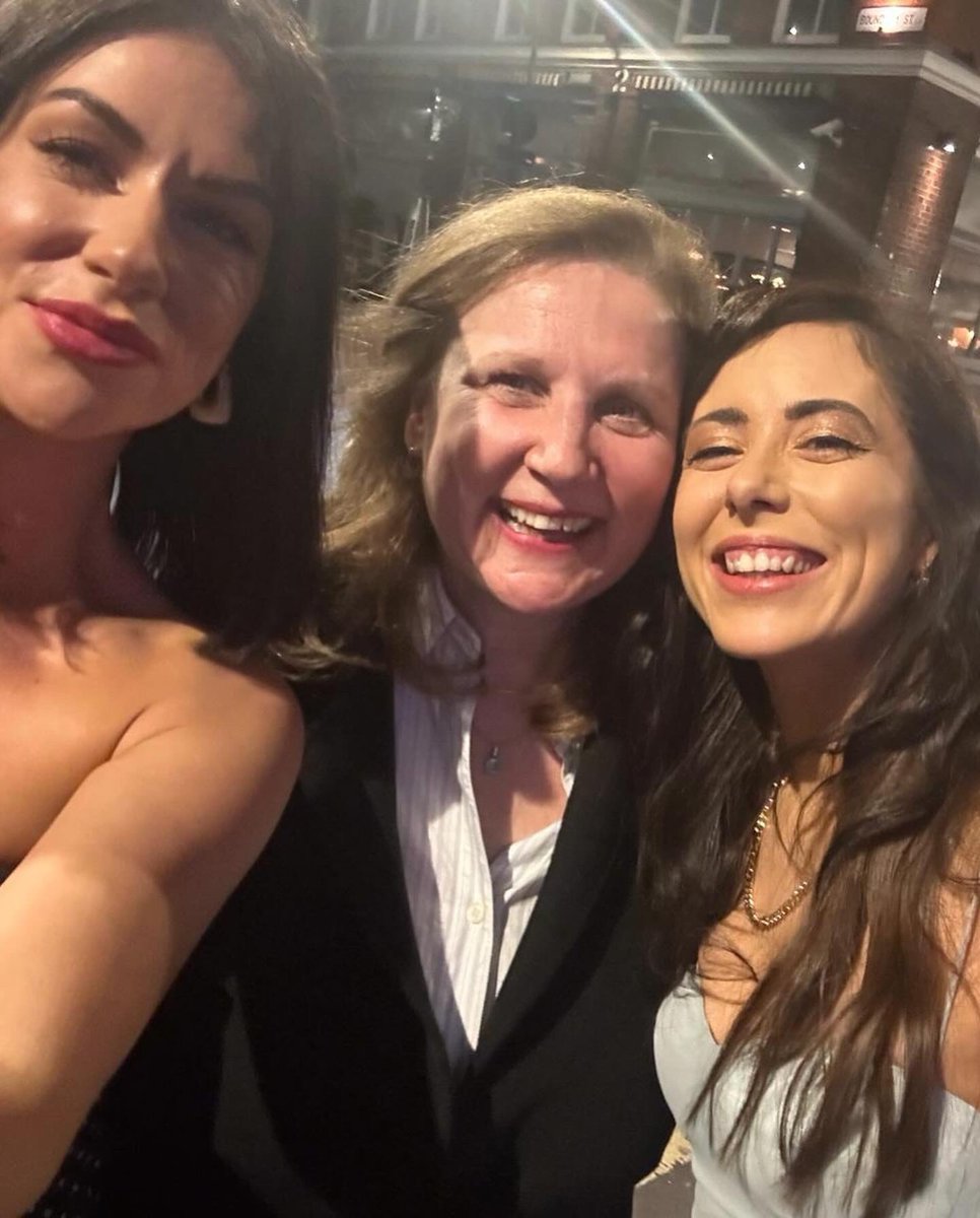 Lir Seafood tweet media