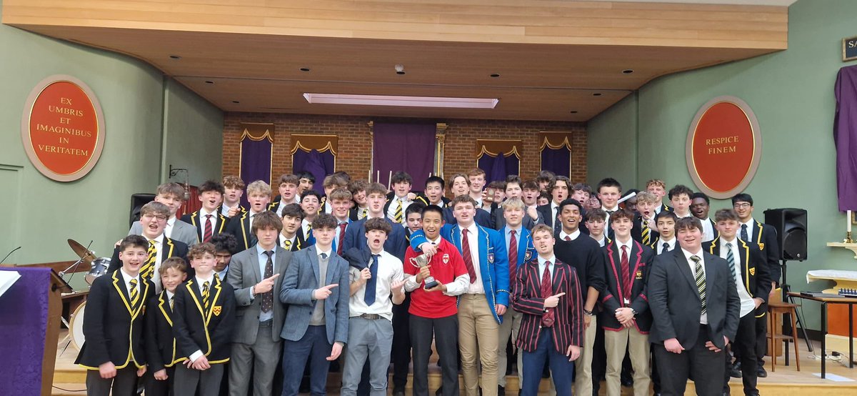 oratoryschool's tweet photo. Congratulations to #StJohn on becoming overall winners of the Inter-House #OratoryMusic event last night - the first one we have run with the whole school present. 🤩 #OratoryJoy #TheOratoryFamily #CoradCor @Oratory_Music 🎶 https://t.co/R1ImTqFfNj