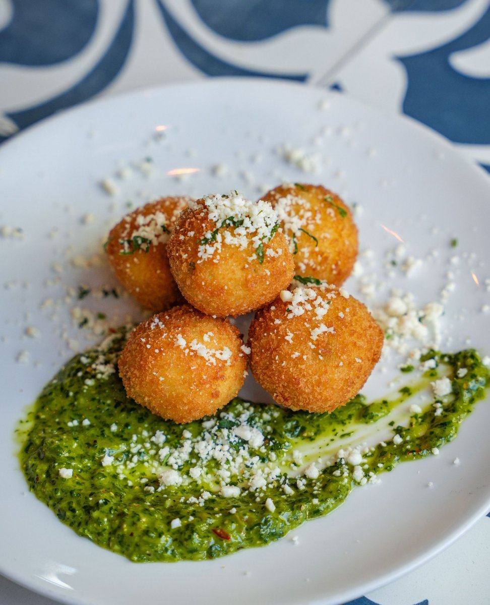SoHoStandard's tweet photo. Fried risotto balls.... need we say more? NEW and available on our $6 happy hour menu. 

M-F from 4-5:30 and ALL DAY Saturday. https://t.co/qeOrtHnwX8