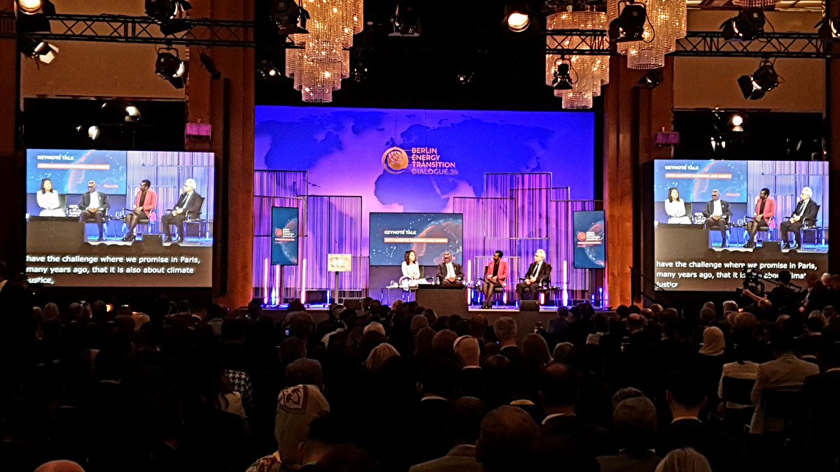 BednarzRoland's tweet image. Will #ElectrifyingAfrica (Baerbock) be the solution for the #ClimateCrisis?🤔
"Smaller is faster: 10kWp - 1 MWp" (Ndiarka Mbodji)
#LocalFinancing
#InvolvingLocalWomen
"What are we transisting from?
GER cannot do this alone." (Tom K. Alweendo,
Mine &amp;amp; Energy minister Namibia)
(3/3)