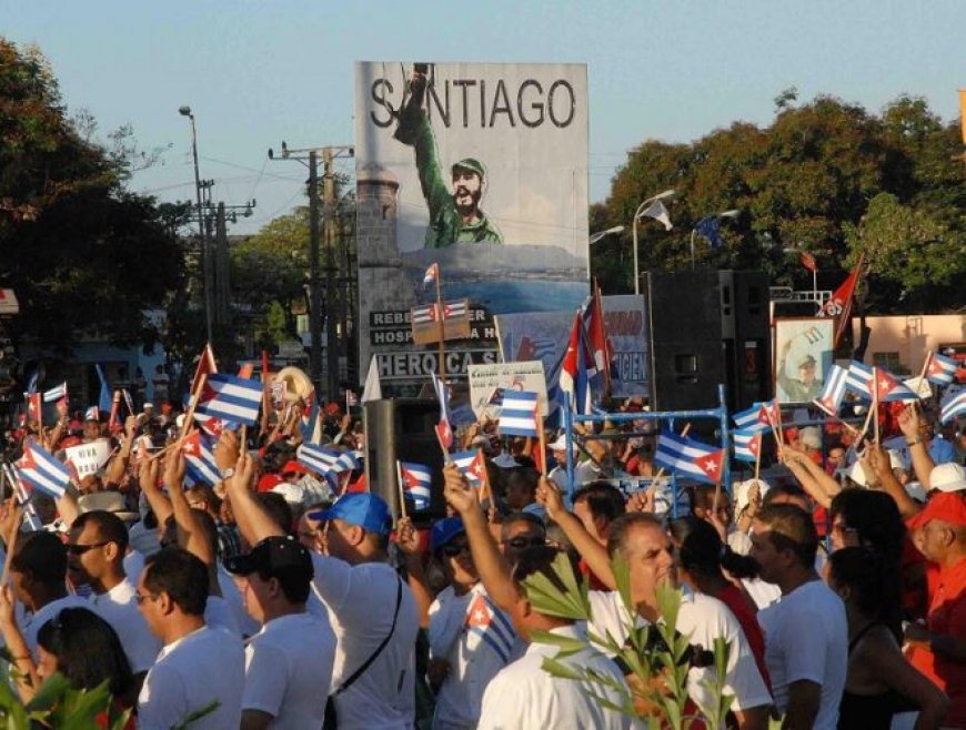 Modestia, honestidad, apego a la verdad, lealtad y compromiso han sido la clave.

 En el socialismo y su obra, en la unidad y la ideología revolucionaria se sustenta nuestra capacidad de resistir y vencer.

#CubaEnPaz