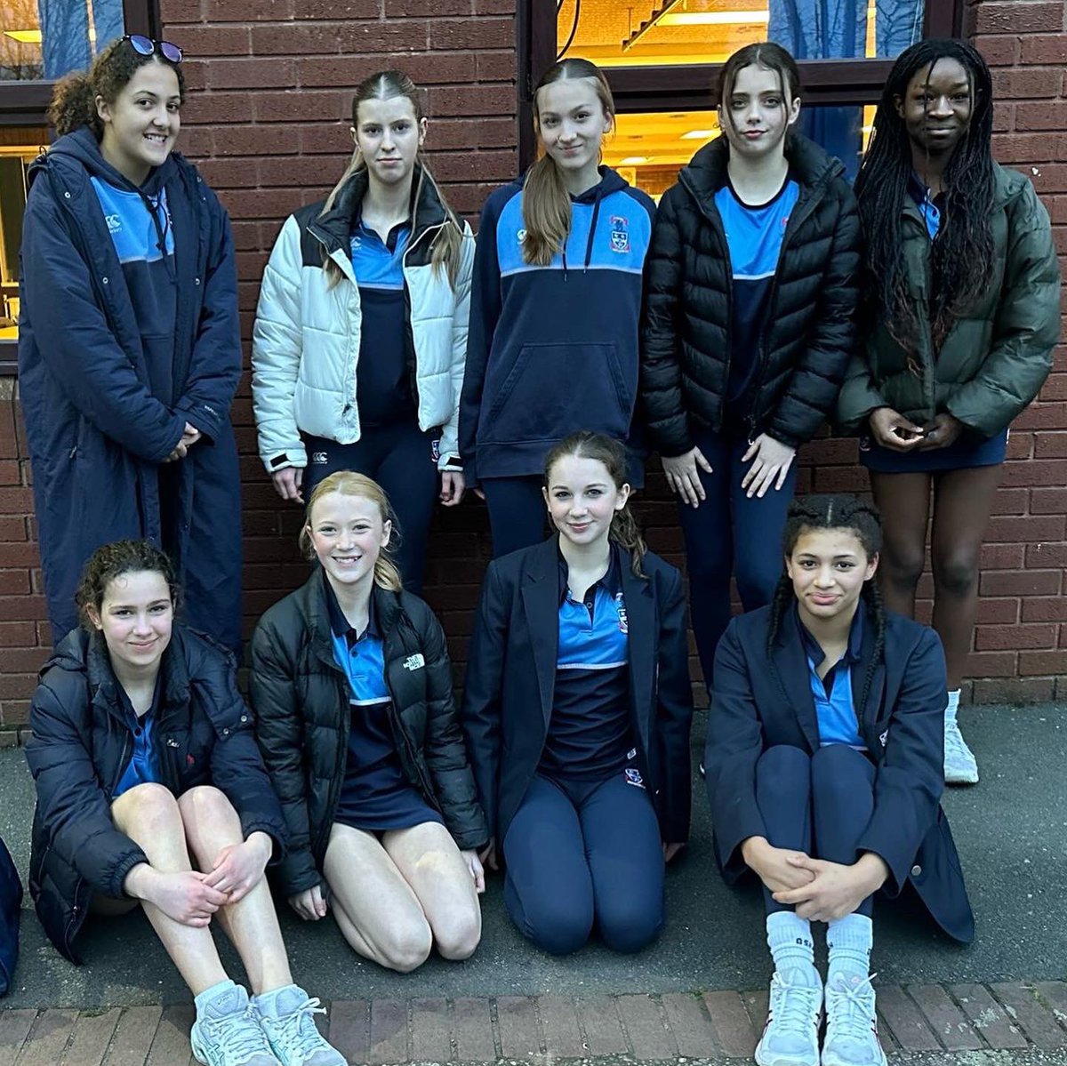 Double congratulations to our Netballers! Year 8 placed 2nd in last week’s district tournament and Year 9 are U14s District Champions for the second year in a row!🥇🥈 @OSH_Sport @osh_parents @StourbridgeNews @ExpressandStar @GoodSchoolsUK @BSAboarding @EnglandNetball #oshnetball