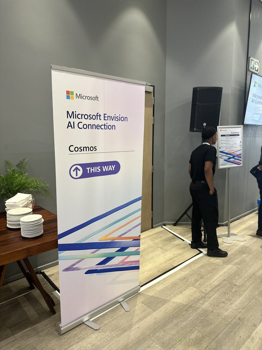 MicrosoftSA's tweet photo. The breakout sessions have started here at #MSEnvision, check the agenda to find the session specific to you! #MicrosoftSA #BDM https://t.co/CEgvU25QQ5