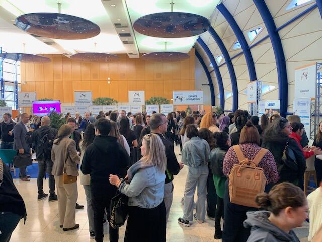 FTravail_13's tweet photo. #AvecFranceTravail au Forum des métiers sociaux et médico-sociaux pour les recrutements du @departement13 et accompagner les demandeurs d'#emploi. De très nombreux postes à pourvoir sur toutes les Bouches-du-Rhône https://t.co/rf2QvTpdzS