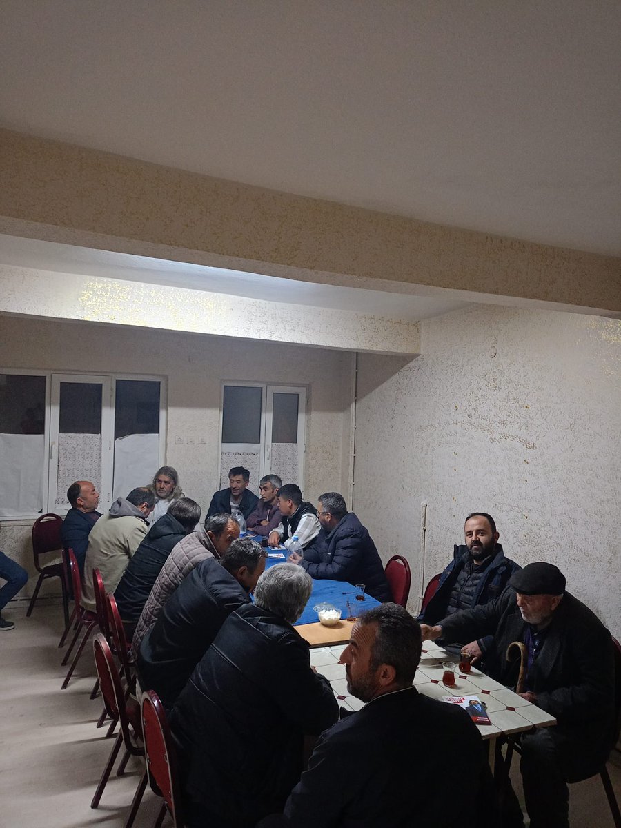 tipafyon's tweet photo. İl genel meclisi adayımız mermer işçisi Ünal Kartal İscehisar'da yurttaşlarla buluştu. 
Meclis üyeliğinde oylar TİP'e.
Emekçilere yaşanabilir kentler için işçi adaylar meclise.
#Değişmekşart https://t.co/rApKJbtm8R
